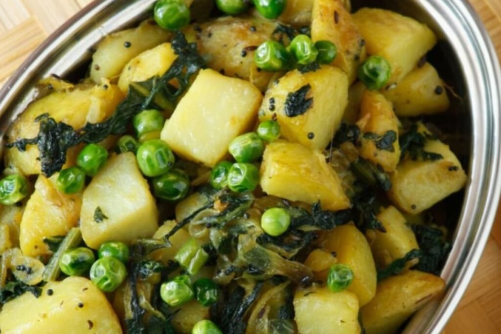Saag Aloo - Classic Indian Dish