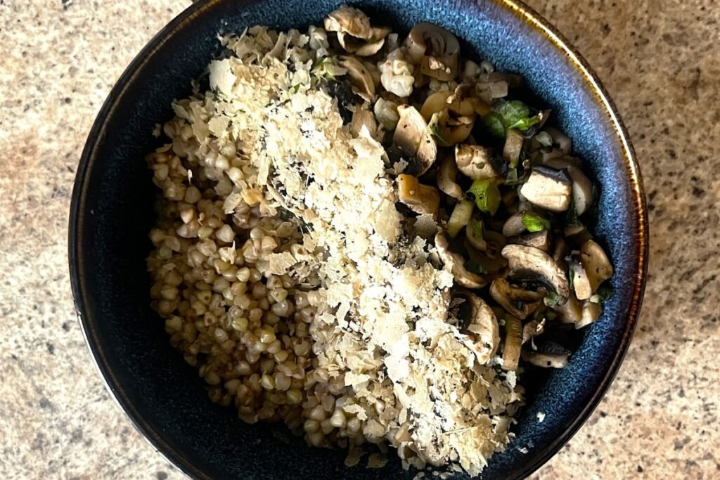 Buckwheat Porridge with Sautéed Mushrooms and Green Onions