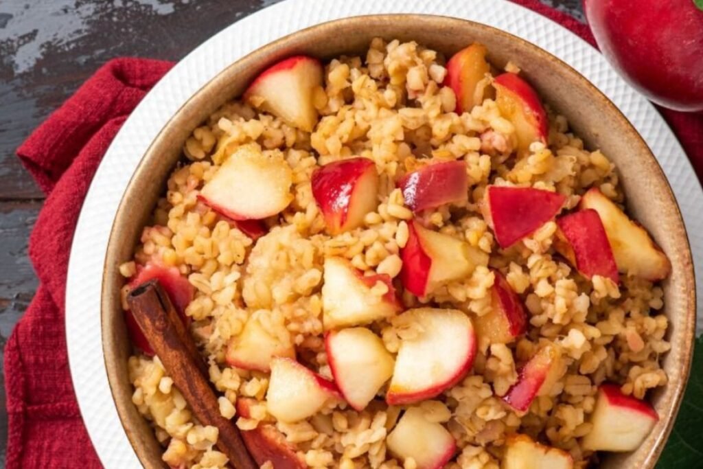 Apple Cinnamon Bulgur Porridge