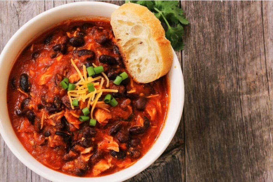 Fiery Chili con Carne: A Cozy Bowl Packed with Bold Flavor